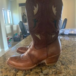 Custom cowboy boots